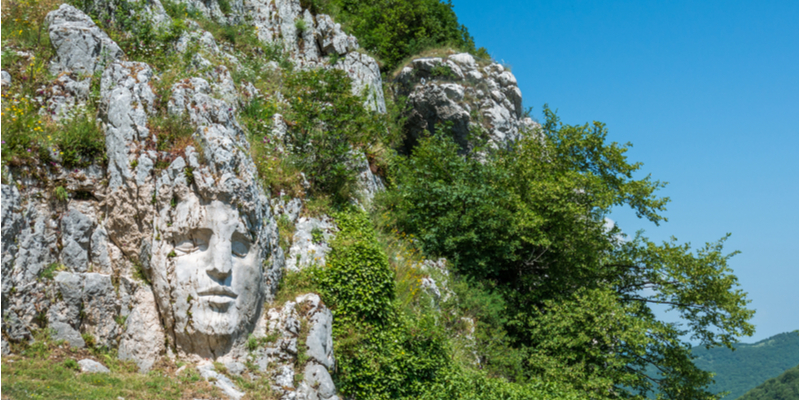 La Montagna scolpita dagli Artisti