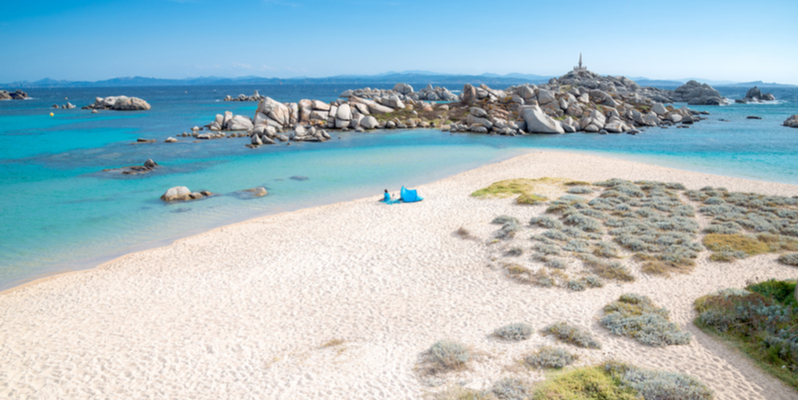 Cala Acciarino,Lavezzi