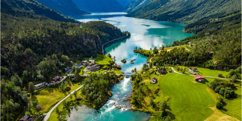 Lago Lovatnet 